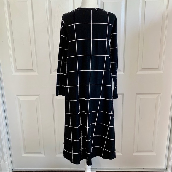 Jacey Lane Black Windowpane Plaid Long Sleeve Swing Dress - Picture 4 of 7